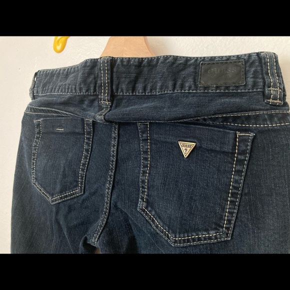 GUESS mid-rise jeans - Picture 4 of 5